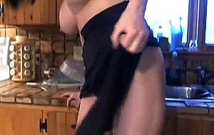 Sexy cam masturbation in the kitchen