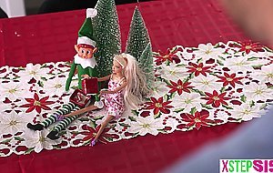 Teen stepsister Andi Rose pulled Christmas pranks on bro with Scarlet Skies