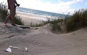 Exhibtionist jerking at the beach again