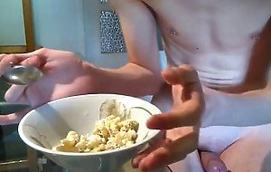 12 Privat Boys