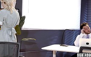 The dude in charge can fuck babe so hard and he banged her in tight ass