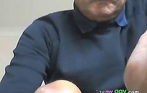 70 yo man from England