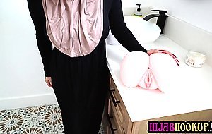 Arab hijab girlfriend Tokyo Lynn wanted a no nut November but it didnt work