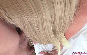 Lalokaswallowx, girlfriend after squirting toy rides 