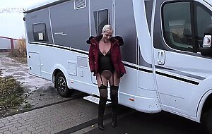 Lara-cumkitten, besuch mich in meinem fickmobil, hobb