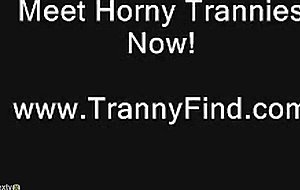 Sexy tranny on cam