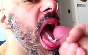 Cum eater