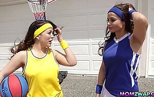 Two honey stepmoms plays a different game