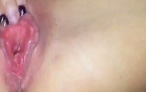 Mi masturbo con la figa larghissima