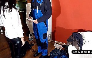 Anal mit Handwerker