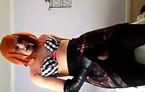 Sissy crossdresser cumming for you