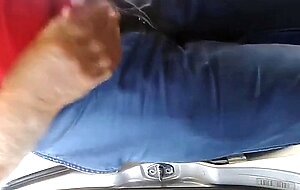 Daddy me folla en el parking - Amateur Bareback Outdoor Fuck