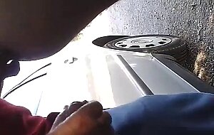Daddy me folla en el parking - Amateur Bareback Outdoor Fuck
