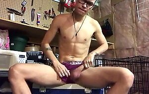 Muscular Webcam Twunk Stroking His Big Cock