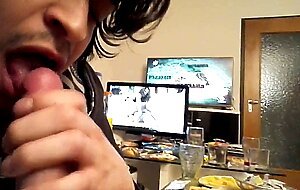 Twink's Blowjob & Cumshot Before Bed