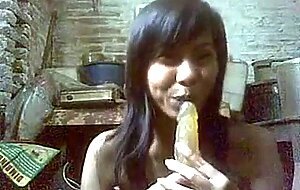 Indonesian Babe's Hot Dance