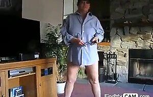 Sexy MILF Striptease on Webcam - negrofloripa