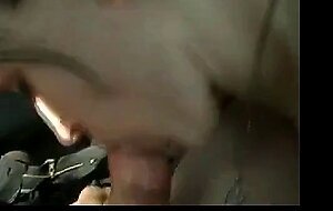 Sucking pendant la conduite - Amateur francais