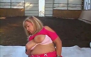 Granma do it better: the granny's vices vol. 2