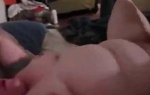 Horny plumper fucked cums on homemade
