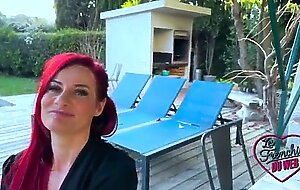Sally, belle milf, decouvre le sexe anal
