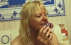 Mature lesbians