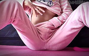 big squirting cum! petite small tits mastuurbating pussy closeup