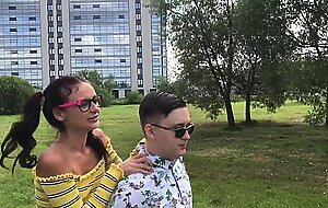 a hot nymphomaniac girl invited a classmate to visit and fucked him at home