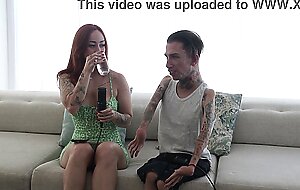 Gabriel's moments looking under the wheels in the vibe hot cast with thaisa redvelvet and didy reis