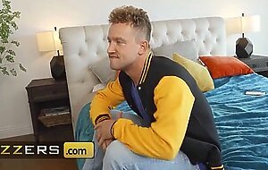 Brazzers - Naughty Kiara Cole Invites Van For Lusty Sex But Lonely Charli Phoenix Wants Some Too