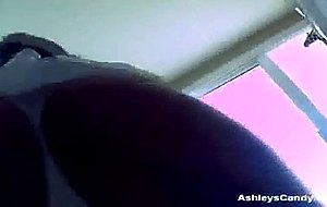 Girls ass on webcam!