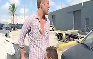Tom gives car dealer a bj