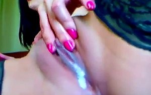 Camslut has her slit drip with her pussy juice