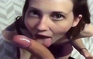 Cute college girl gets suck some dick