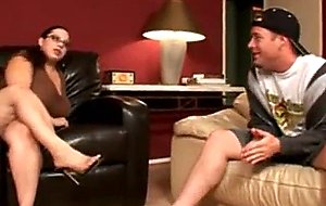 Chubby milf exposes herself