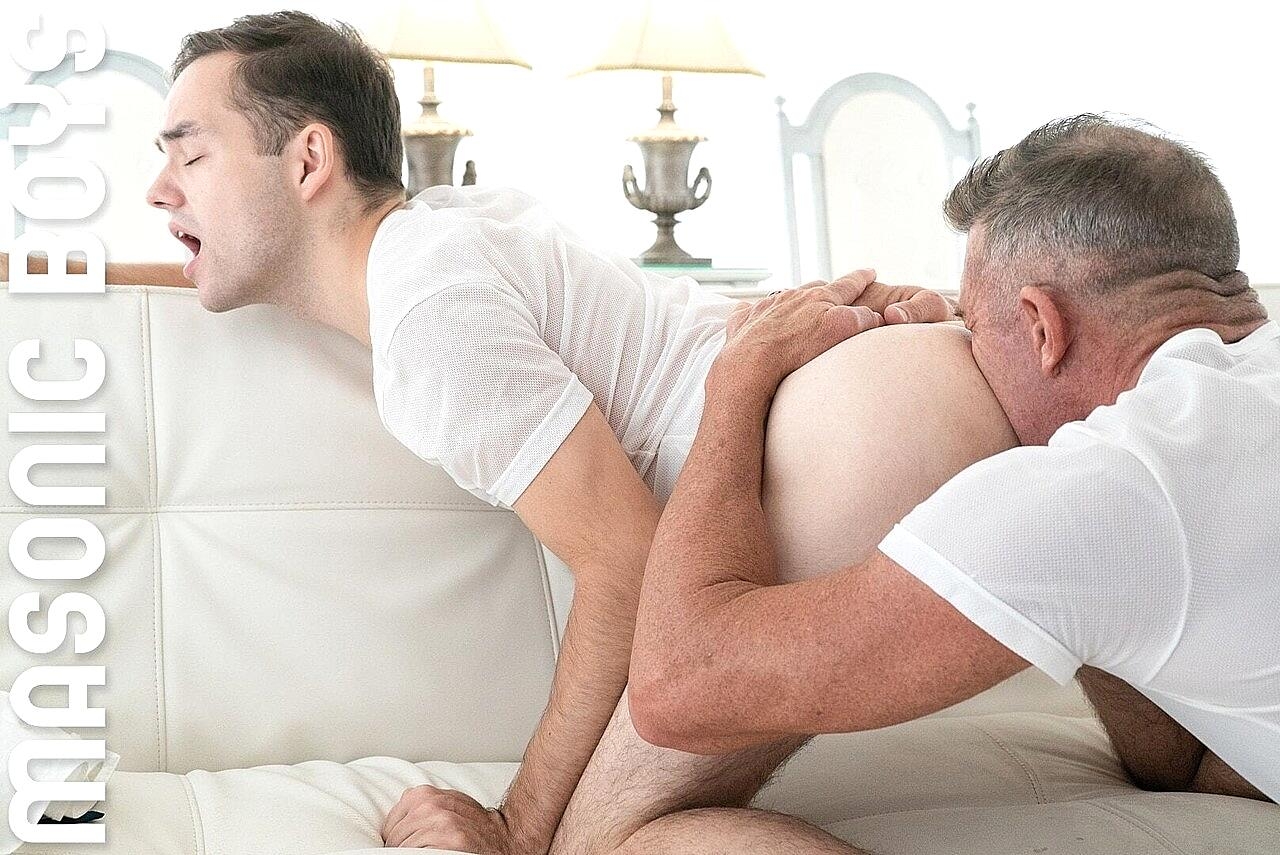 Grandmaster Figata Rims Teen Slave Boy Rivers And Fucks His Asshole Gay