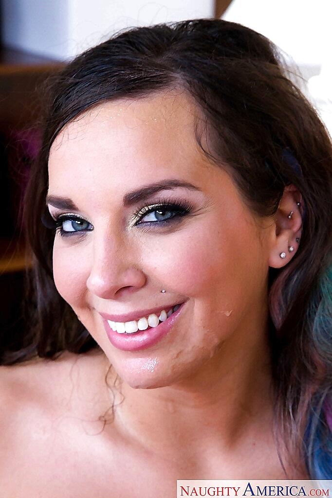 Brunette Wife Sydney Leathers Has Her Panties Removed For Oral Sex Amateur, Big-Tits, Blowjob, Brunette, Stockings