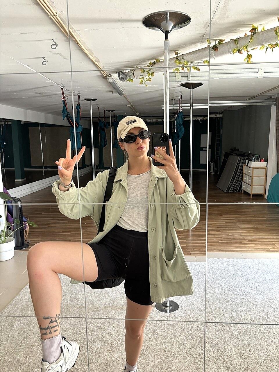 Scarlett Oharra Scarlett Oharra