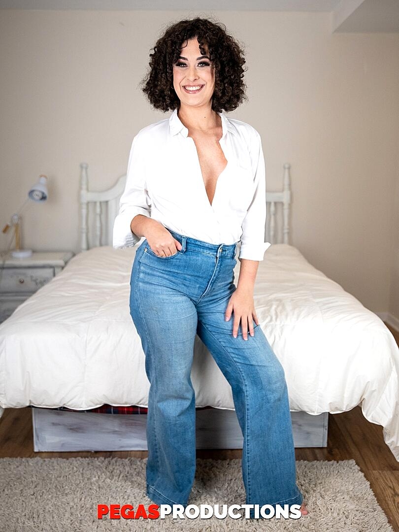 Curly Haired Victoria Brennan And Mature Mom Bianca Fitcougar Strip And Pose Cougar, Lesbian, Mom