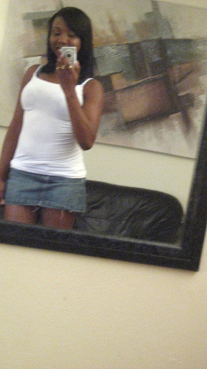 Ebony Hottie Elisha Turner Strips And Shows Her Natural Boobs In The Mirror Amateur, Ebony, Milf, Selfie, Short-Hair