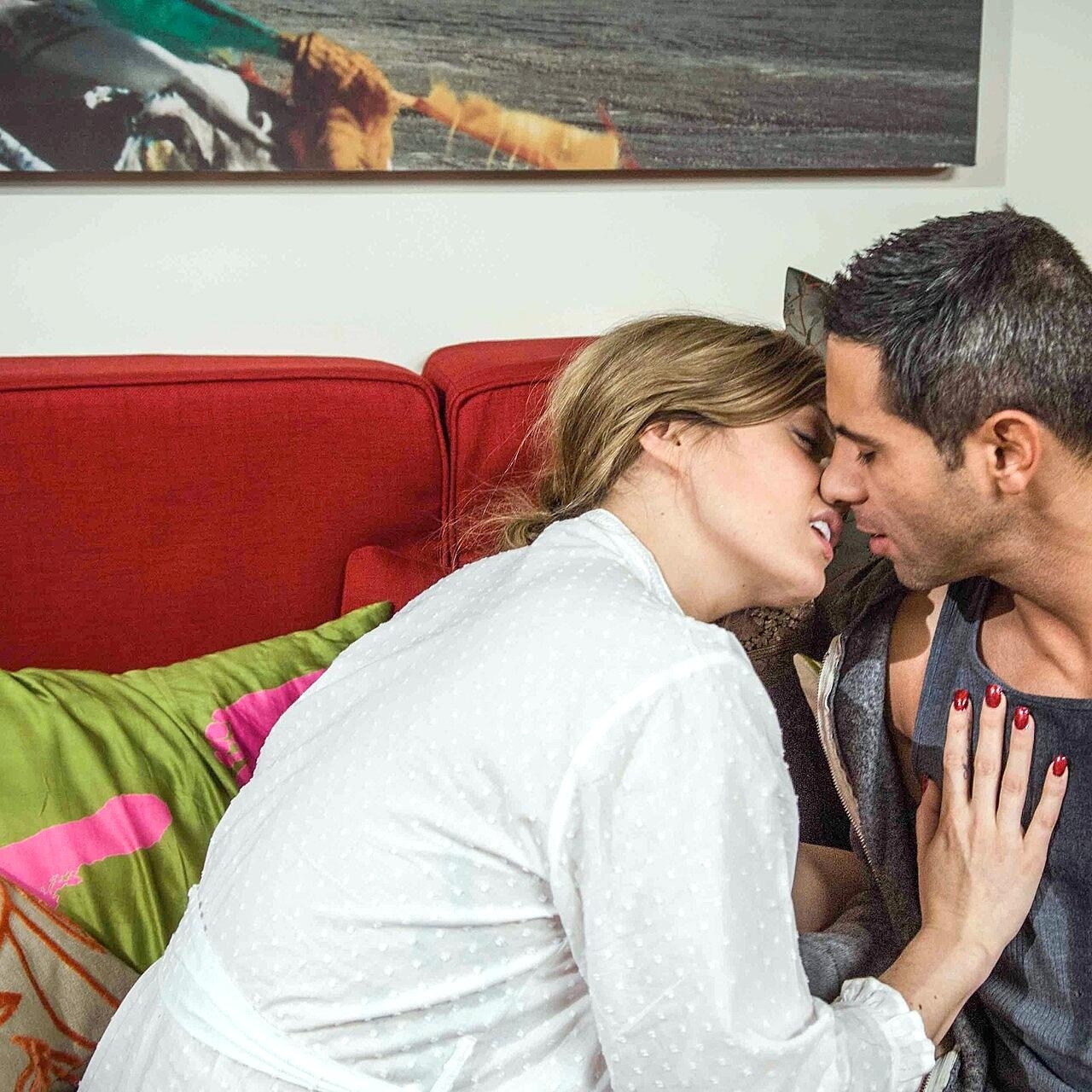 Lovely Amateur Models French Kissing And Posing At A Photoshoot, Luke Hotrod , Ava Dalush , Ryan Ry Erotic, European