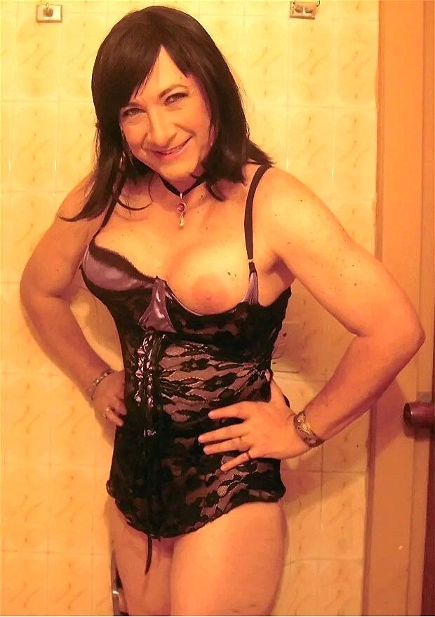 Hot Shemale Maritza Alejandra Bares Her Tits While Teasing In Black Lingerie Shemale