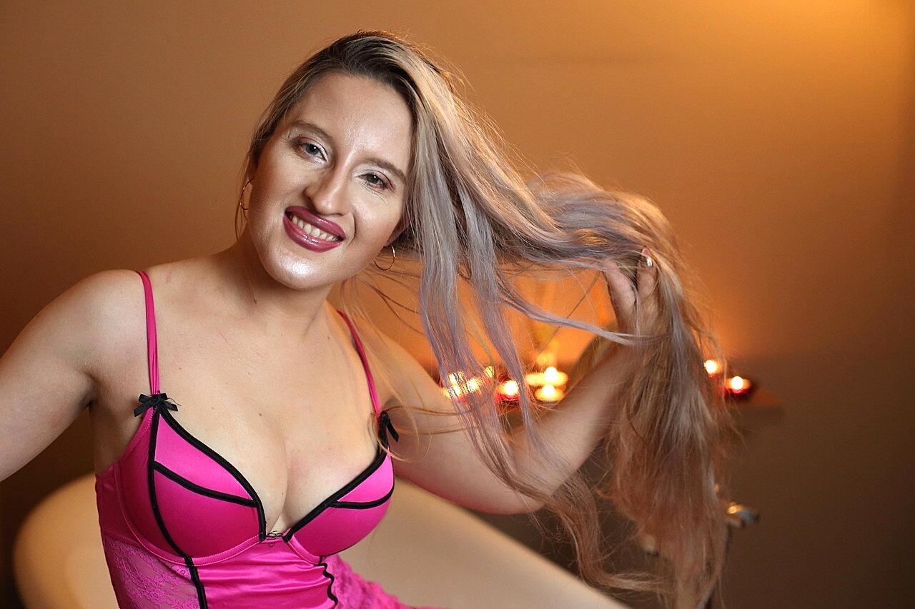 Findom Goaldigger Starring Dalia Olga Porn Gallery Amateur, Beautiful, Blonde, Russian, Solo