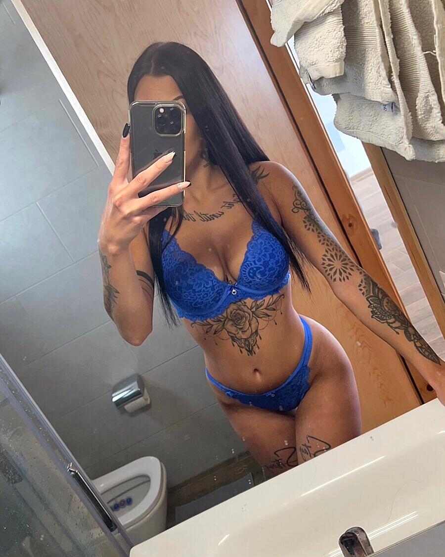 Sexy Amateur Babes Posing In Their Hot Blue Lingerie On Vacation Lingerie, Public, Selfie, Sexy, Tattoo
