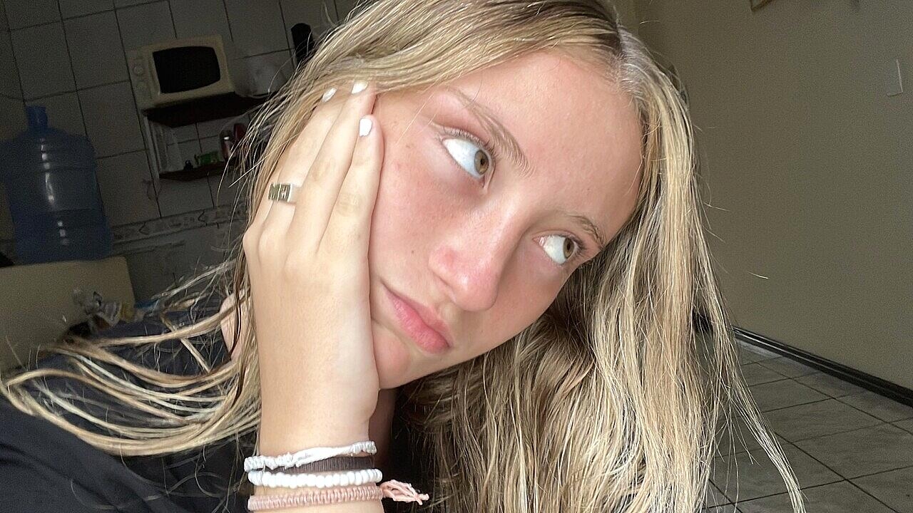 Estell Aily Estell Aily Amateur, Non-Nude, Selfie, Teen, White